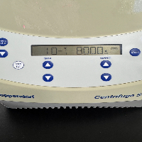 Eppendorf 5424 Centrifuge image 2